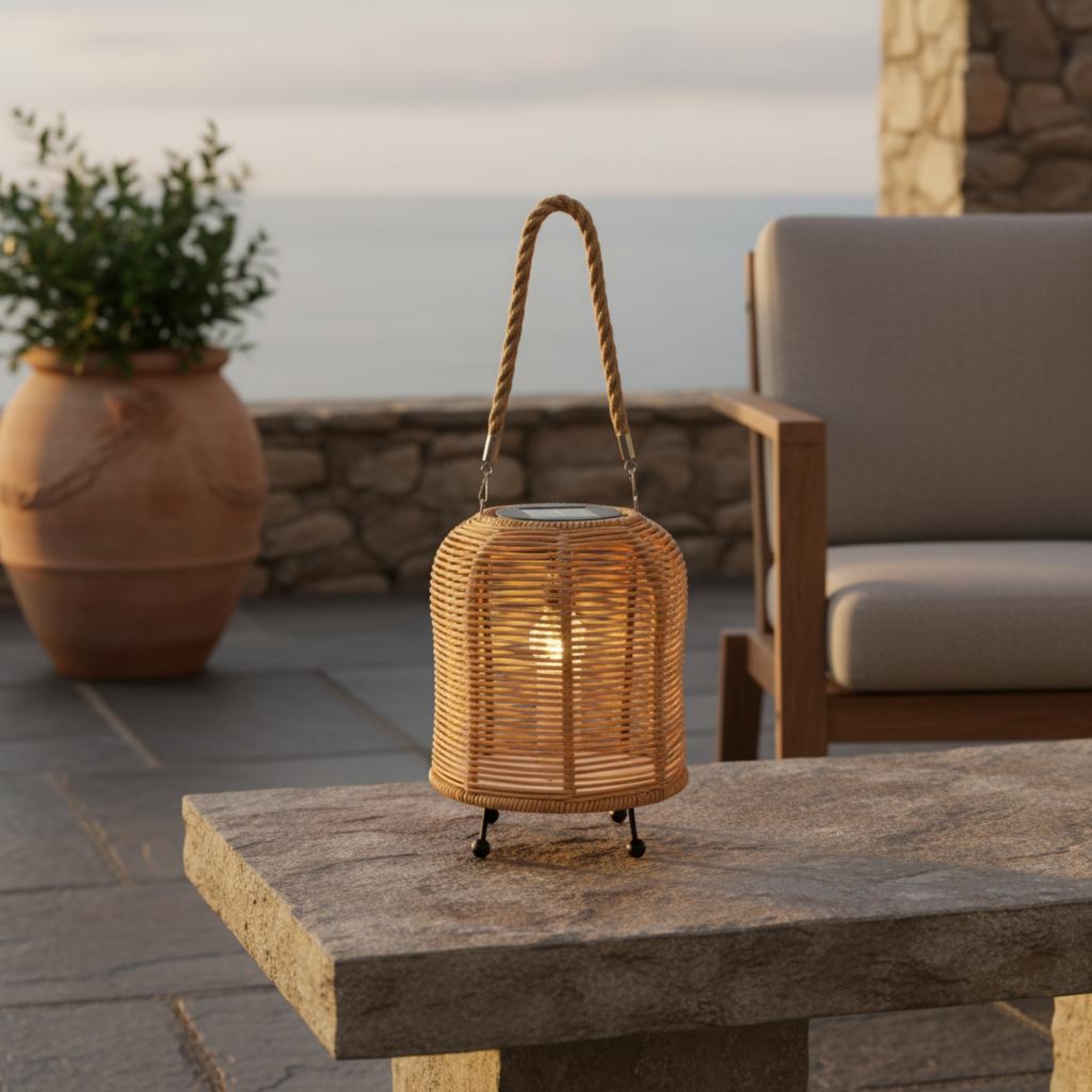 Handwoven Solar Lantern Braide - Outdoor Lighting Battery Powered avis et prix